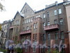 16-я линия В.О., д. 9. Жилой дом Александровской мужской больницы. Фасад здания. Фото октябрь 2009 г.