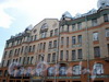 7-я линия В.О., д. 16-18. Дом А.В.Пеля с аптекой,химической лабораторией и фабрикой. Фрагмент фасада. Фото август 2009 г.