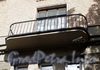 14-я линия В.О., д. 11 / Большой пр., В.О., д. 38. Доходный дом Ю.К.Додоновой. Балкон. Фото август 2009 г.
