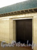 Станция метро «Василеостровская». Перронный зал. Проем двери. Фото январь 2010 г.