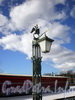 Иоанновский мост. Торшер с фонарем. Фото март 2009 г.