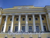 Английская наб., д. 2. Здание Сената (Конституционного суда). Колонны коринфского ордера. Фото июнь 2010 г.