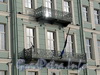 Английская наб., д. 12. Балконы. Фото июнь 2010 г.