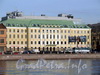 Пироговская наб., д. 9. Фасад здания. Вид с Петроградской набережной. Фото апрель 2010 г.