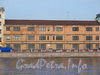 Пироговская наб., 11. Фасад производственного здания. Вид с Петроградской набережной. Фото апрель 2010 г.
