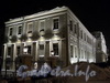 Университетская наб., д. 11. Ночная подсветка здания. Фото январь 2011 г.