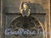 Казанская пл., д. 2. Казанский собор. Ниша южного портика. Фото август 2010 г.