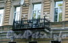 Румянцевская пл., д. 3. Доходный дом А. Ф. Девриена. Балкон. Фото июль 2009 г.