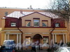 Большеохтинский пр., д. 5, корп. 2. Дворовый флигель. Фасад здания. Фото апрель 2009 г.
