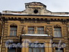Владимирский пр., д. 10. Бывший доходный дом. Фрагмент фасада здания. Фото март 2010 г.