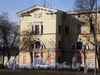 Витебский пр., д. 9. Фрагмент фасада здания. Апрель 2009 г.