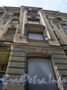 Суворовский пр., д. 34. Художественное оформление фасада здания. Апрель 2009 г.