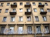 Бол. Сампсониевский пр., д. 49 / ул Смолячкова, д. 10. Фрагмент фасада здания по проспекту. Фото март 2009 г.