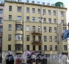 Нарвский пр., д. 24 (правая часть). Фасад по Нарвскому проспекту. Фото март 2011 г.