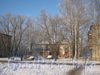 Пр. Народного ополчения, дом 247, корп. 2. Фото с трамвайного кольца «Сосновая поляна». Фото январь 2012 г.