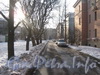 Проезд вдоль вторых корпусов малоэтажных домов по Ириновскому пр. Вид от дома 41 корпус 2 в сторону дома 37 корпус 2. Фото февраль 2012 г.