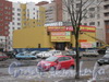 Ленинский пр., дом 95 корпус 1. Смена вывески на здании. Фото март 2012 г.