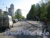 Проезд параллельно пр. Ветеранов в районе дома 23 корпус 2. Вид в сторону ул. Лёни Голикова. Фото 23 мая 2012 г.