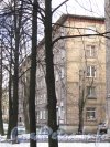 Пр. Елизарова, дом 11. Фасад здния со стороны улицы. Фото октябрь 2012 г.