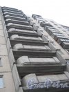Пр. Луначарского, дом 108, корпус 1. Фрагмент здания. Вид с ул. Черкасова. Фото 30 января 2013 г.