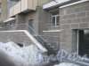 Ленинский пр., дом 55, корпус 1, литера А. Фрагмент нижней части здания. Вид с Ленинского пр. Фото 28 января 2013 г.