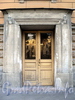 Конногвардейский бул., д. 19. Входная дверь. Фото июнь 2010 г.