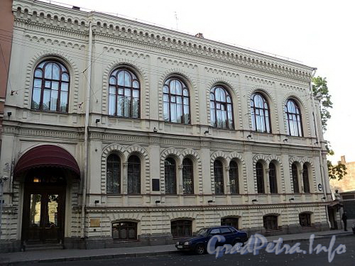 Конногвардейский бул., д. 7. Особняк М.В. Кочубея. Фасад здания. Фото июнь 2010 г.