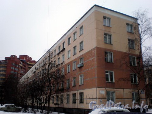 бульвар Новаторов, д. 61. Общий вид здания. 2009 г.