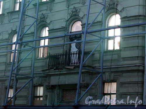 Конногвардейский бул., д. 5. Дом причта Исаакиевского собора. Реконструкция здания. Фото июль 2009 г.