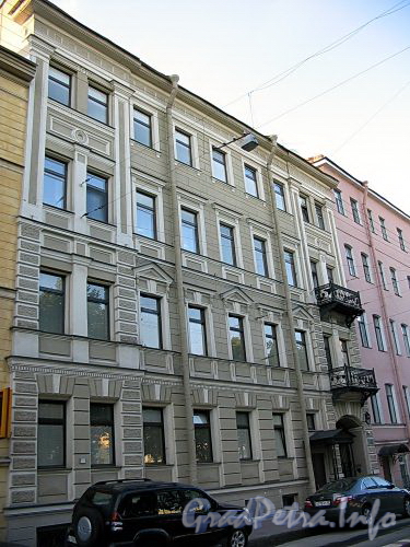 Конногвардейский бул., д. 13. Бывший доходный дом. Фасад здания. Фото июль 2009 г.