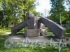 Скульптура «Каменный гребец» на берегу Среднего Суздальского озера. Фото май 2009 г.