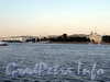 Вид на Адмиралтейскую и Дворцовую набережную с Васильевского острова. Фото июль 2009 г.