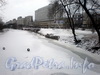 Река Смоленка на участке от Ново-Андреевского моста в сторону Наличного моста. Фото декабрь 2009 г.