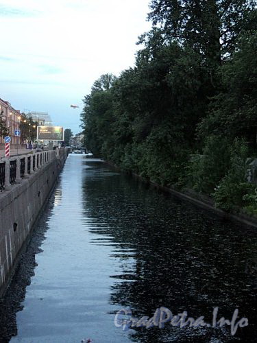 Крюков канал на участке от Адмиралтейского канала в сторону реки Мойки. Фото июнь 2010 г.