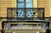 2-я линия В.О., д. 3. Доходный дом С. И. Садикова. Балкон эркера. Фото июль 2009 г.