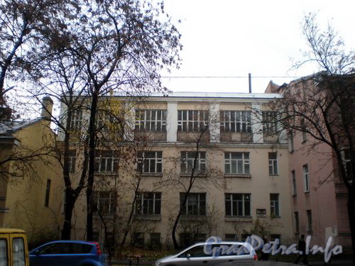 4-я линия В.О., д. 33. Общий вид здания. Фото 2008 г.