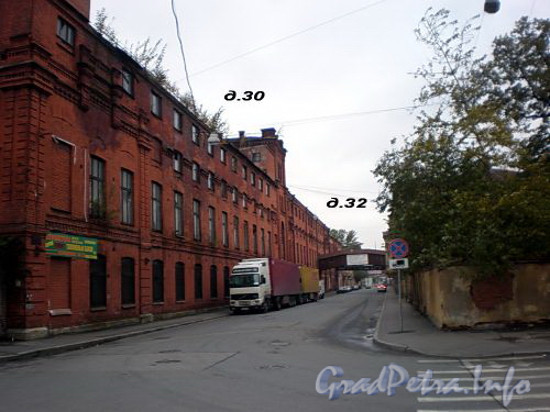 Кожевенная линия, дома 30 и 32. Производственные здания бывшего Владимирского кожевенного завода. Фото октябрь 2009 г.
