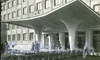 Станция метро «Московские ворота». Наземный вестибюль встроен в административное здание. 1965 г. (набор открыток)