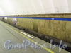 Станция метро «Озерки». Путевая стена. Фото декабрь 2011 г.