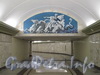 Станция метро «Адмиралтейская». Мозаика «Нептун» в переходе между эскалаторами. Фото 29 декабря 2011 г.