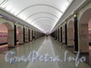 Станция метро «Адмиралтейская». Центральный зал подземного вестибюля. Фото 29 декабря 2011 г.
