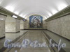 Станция метро «Адмиралтейская». Мозаичное панно «Слава Российскому флоту» в торце перехода между эскалаторами. Фото 29 декабря 2011 г.