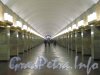 Станция метро «Гражданский проспект». Общий вид подземного зала. Фото октябрь 2012 г.