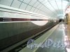 Станция метро «Международная». Перронный зал. Фото 2 февраля 2013 г.