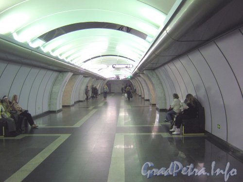 Станция метро «Волковская». Платформа. Фото 18 сентября 2012 г.