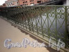 Фрагмент ограды моста Белинского. Фото декабрь 2009 г.
