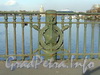 Фрагмент ограды Каменноостровского моста. Фото апрель 2010 г.