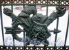 Элемент решетки ограждения 2-го Садового моста. Фото март 2010 г.