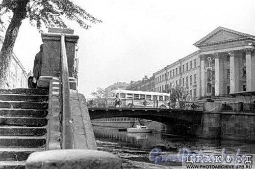 Вознесенский мост через канал Грибоедова. Фото конец 1950-х - начало 1960-х гг. (из архива ЦГАКФФД)