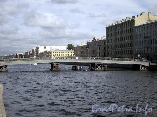 Горсткин пешеходный мост через реку Фонтанку в створе улицы Ефимова. Фото июль 2009 г.